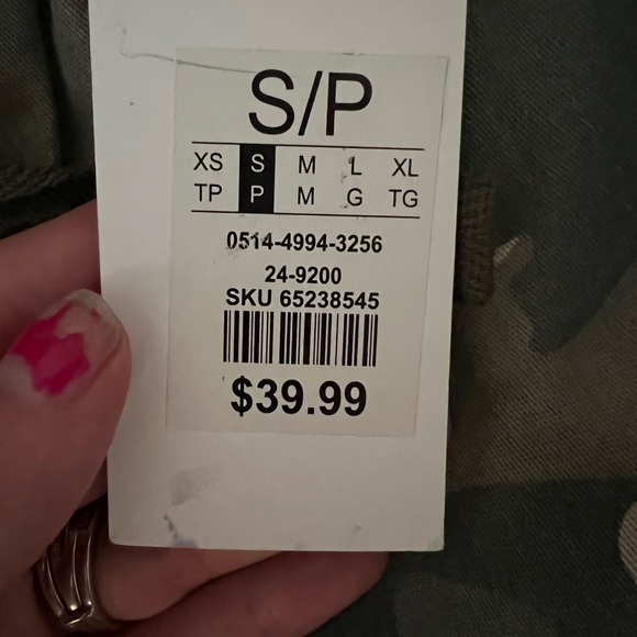 Charlotte Russe refuge nwt camo skinny jogger cargo pants small - Picture 8 of 8